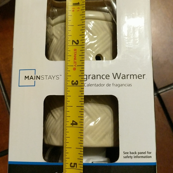 NEW! Plug-in Wax Warmer - Picture 5 of 5